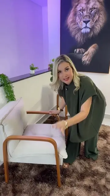 Prévia do vídeo da Poltrona Lorena
